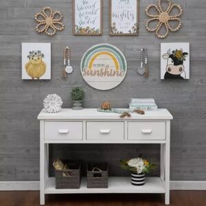 Welcome to my shop! I sell lightly used items!